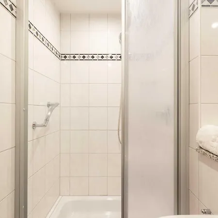 Haus Koebesine 16 * جويست